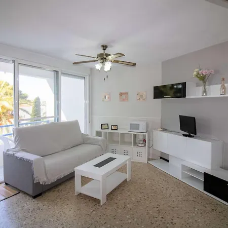 Estudio A 100 Metros De La Playa Fuentes Apartment